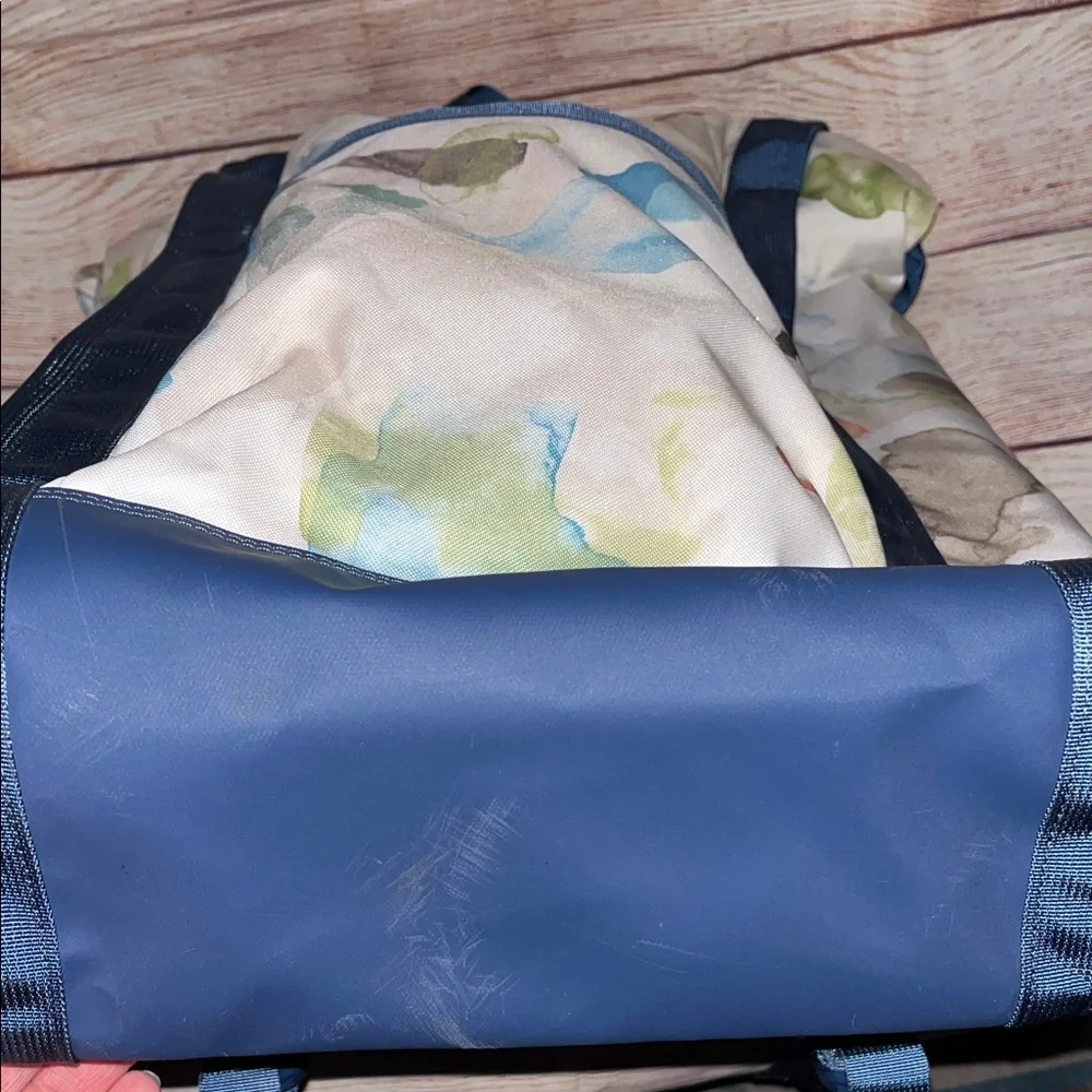 The North Face Roadsoda Waterproof Backpack - Picture 8 of 12